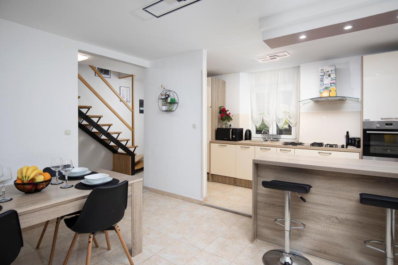 History Apartment Villa Veruda Πούλα Εξωτερικό φωτογραφία